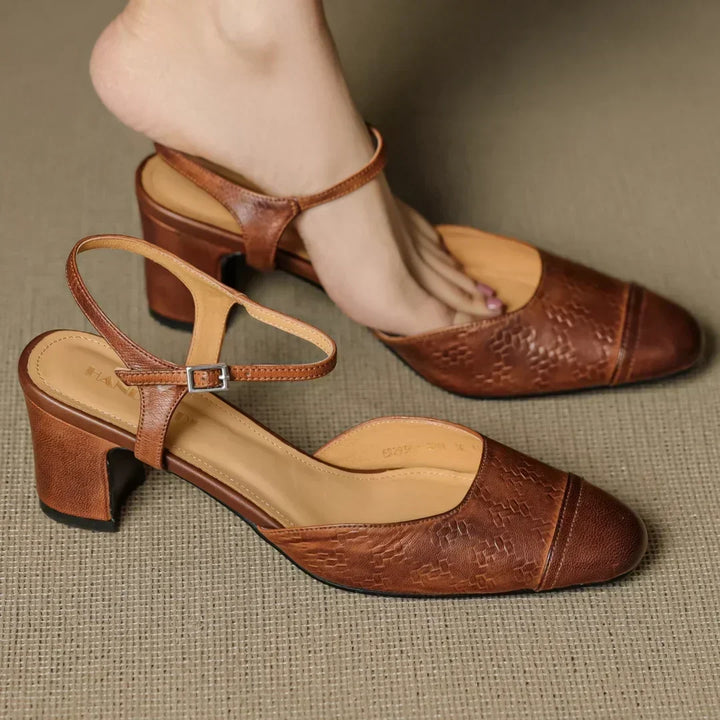 Skye Ballad Classic Pumps by Belsetta
