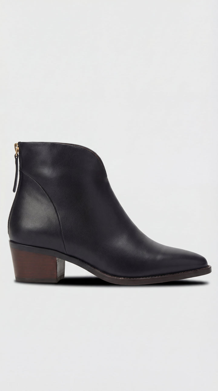 Sloane Sonnet Ankle Boots – Black