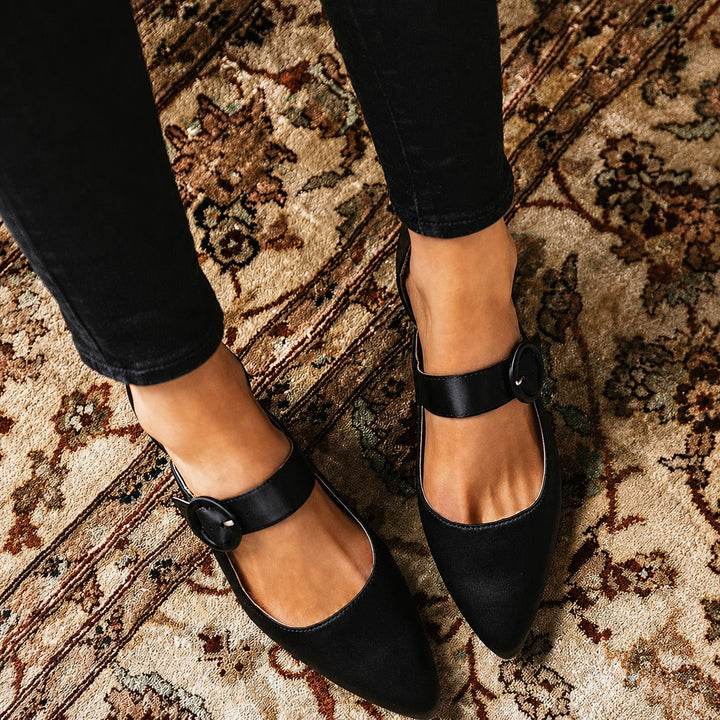 Shelby Ribbon Pumps – Black