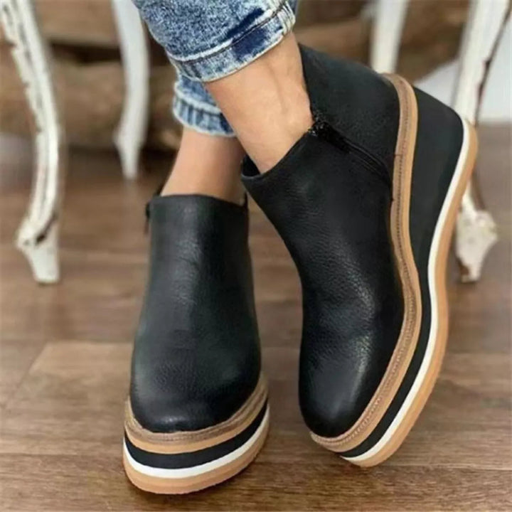 Kinsley Garland Ankle Boots – Black