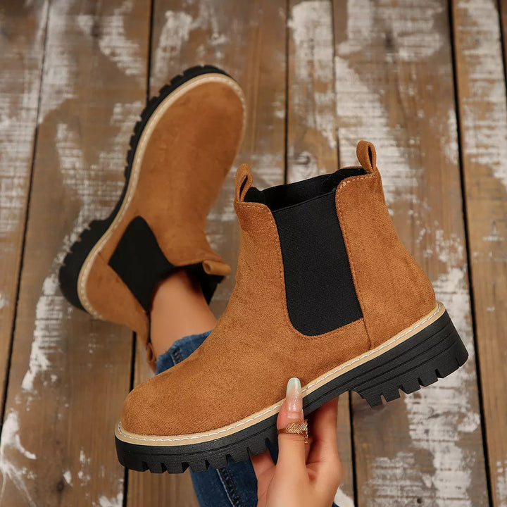 Avery Cameo Ankle Boots – Brown