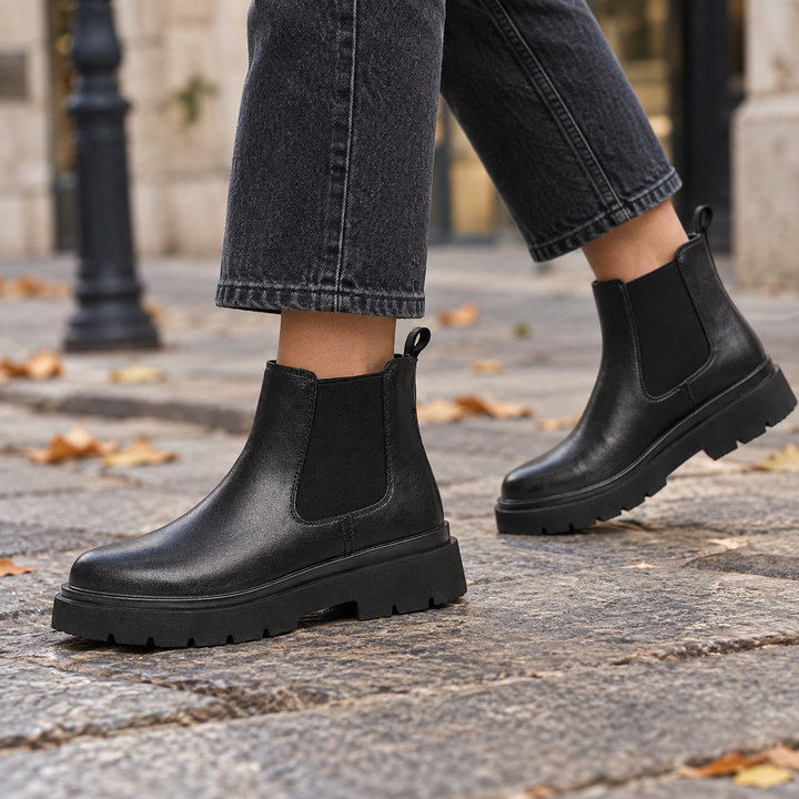 Parker Posy Chelsea Ankle Boots – Black